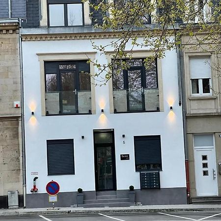 Guesthaus 2 Hotel Dudelange Bagian luar foto