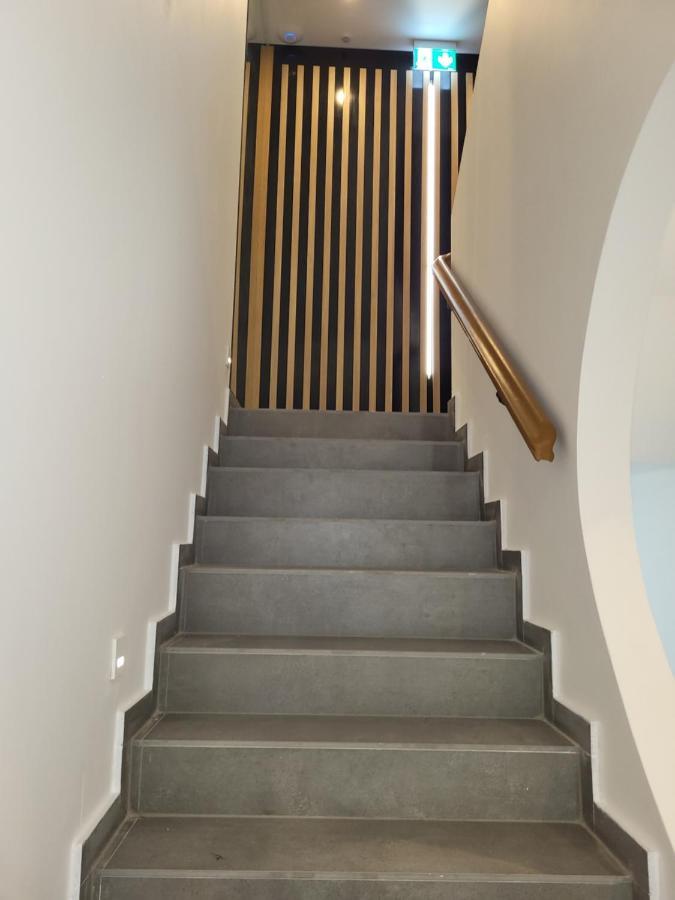 Guesthaus 2 Hotel Dudelange Bagian luar foto