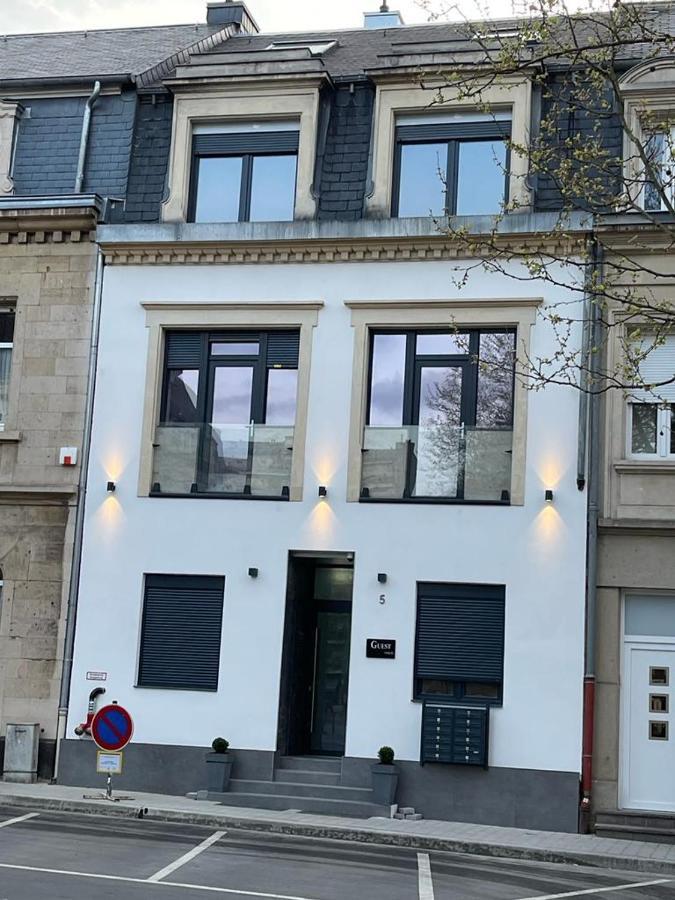 Guesthaus 2 Hotel Dudelange Bagian luar foto