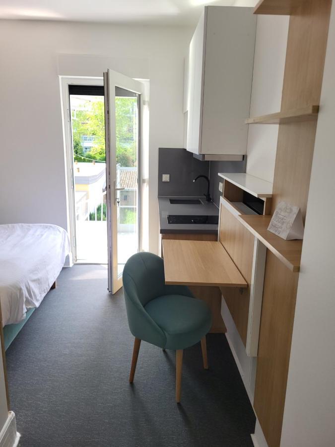 Guesthaus 2 Hotel Dudelange Bagian luar foto