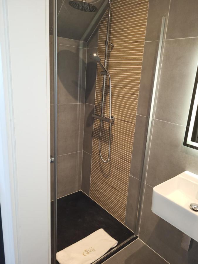 Guesthaus 2 Hotel Dudelange Bagian luar foto