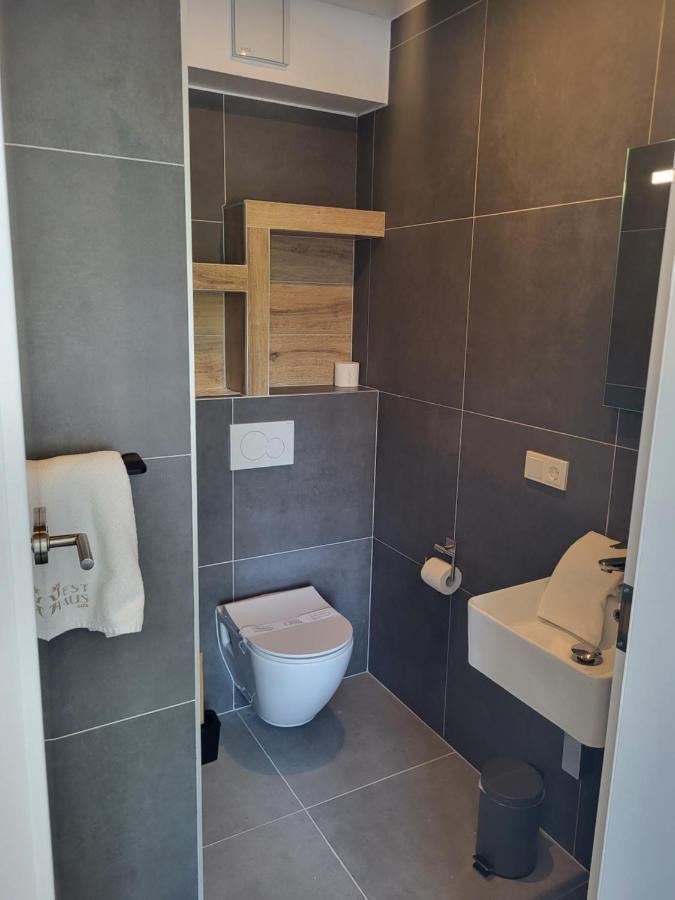 Guesthaus 2 Hotel Dudelange Bagian luar foto