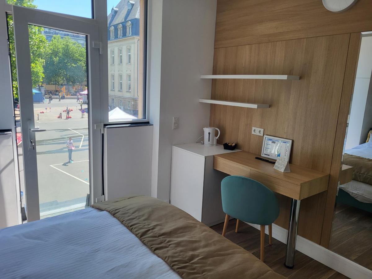 Guesthaus 2 Hotel Dudelange Bagian luar foto