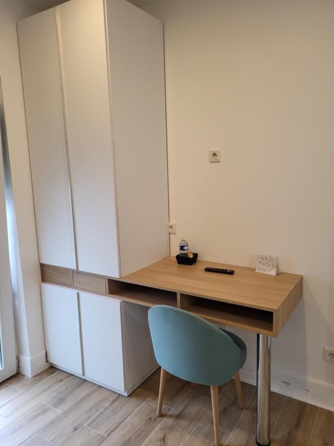 Guesthaus 2 Hotel Dudelange Bagian luar foto