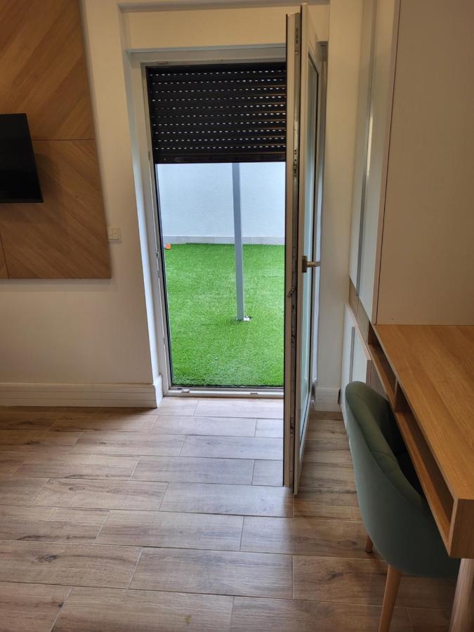 Guesthaus 2 Hotel Dudelange Bagian luar foto